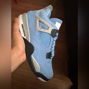 Jordan 4 University Blue